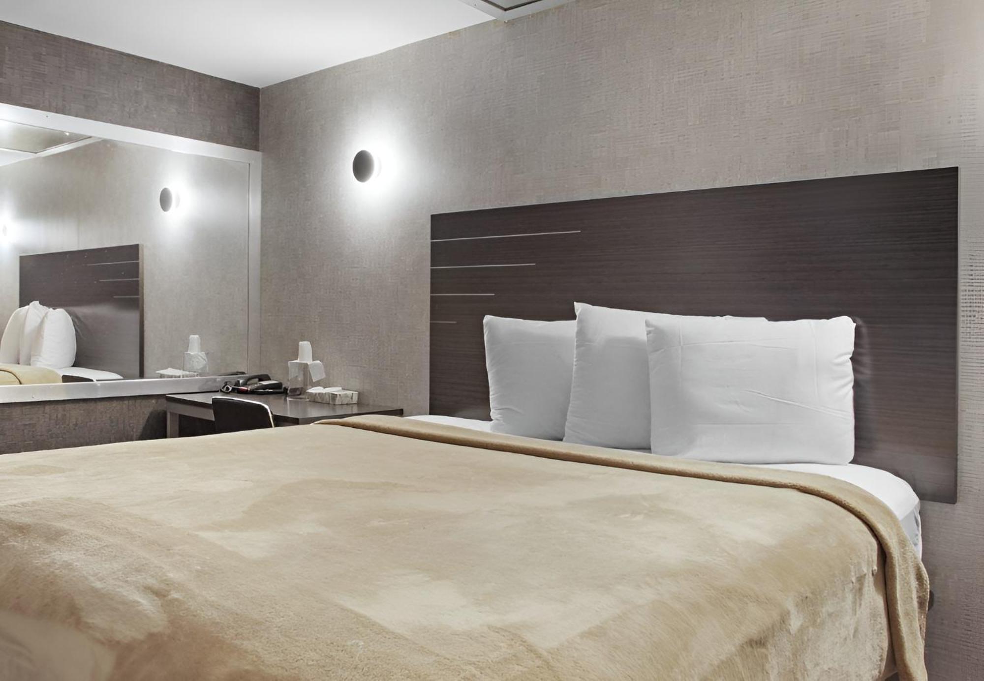 Hotel Opus Bronx Near Bay Plaza Mall Nowy Jork Zewnętrze zdjęcie